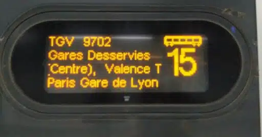 TGV inOui Barcelona-París en la estación de Sants. MIGUEL BUSTOS.