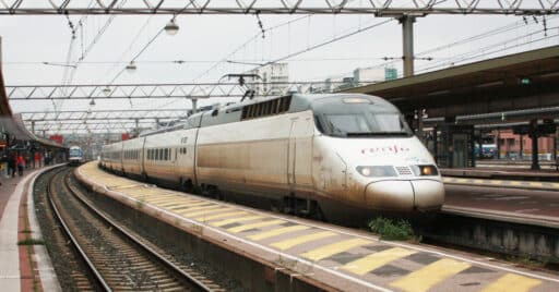 Tren AVE de Renfe en la estación de Lyon-Part Dieu. © KEVIN TABOADA.