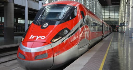 Con el Red Friday de iryo podrás viajar en sus trenes Frecciarossa 1000 desde 11 euros el trayecto. MIGUEL BUSTOS