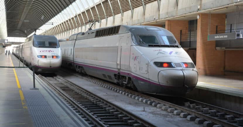 Superprecio de Renfe en el Black Friday 2023. MIGUEL BUSTOS