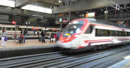 Trenes de Cercanías en Atocha. INGOLFBLN.