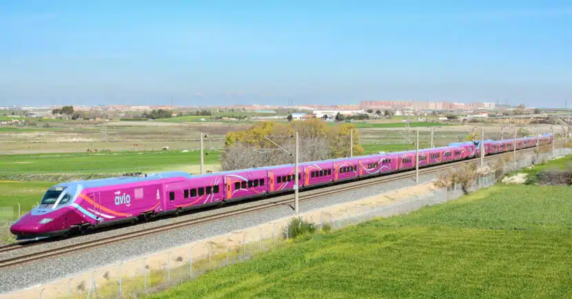El Avlo llegará a Valladolid el 8 de abril. (CC BY SA) MIGUEL DE MADRID