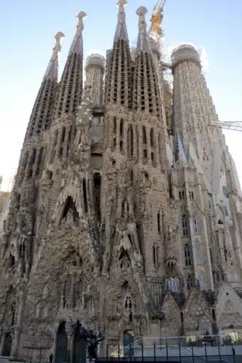 Fachada de la Basílica de la Sagrada Familia. (CC BY SA) YEAGOV-WIKIMEDIA COMMONS