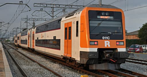 Tren de Rodalies de Barcelona haciendo la R2N. (CC BY NC SA) JT CURSES-Flickr. Imagen recortada.