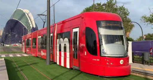 Tranvía de la línea 10 de Metrovalencia. © TRANVÍA BLANCO.