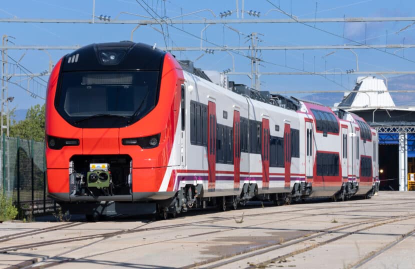 Tren de la serie 452 en la fábrica de Santa Perpetua. © ALSTOM.